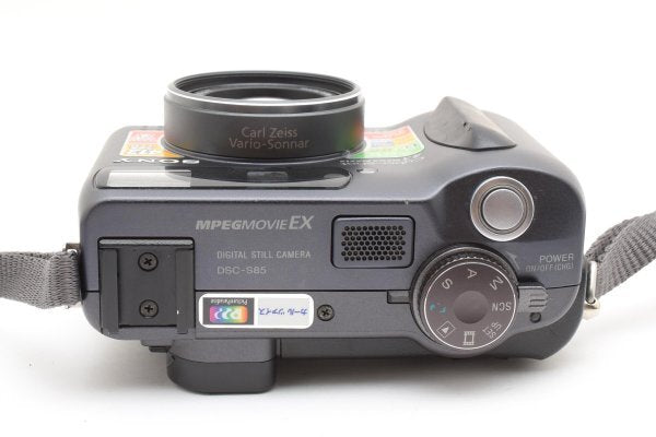 Sony Cyber-shot DSC-S85 - Filem.sg