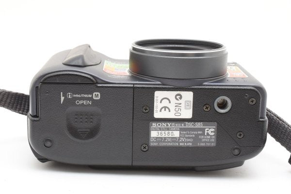 Sony Cyber-shot DSC-S85 - Filem.sg