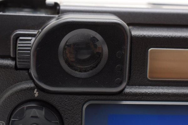 Sony Cyber-shot DSC-S85 - Filem.sg