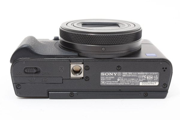 Sony Cyber-shot DSC-RX100M6 (Black) - Filem.sg