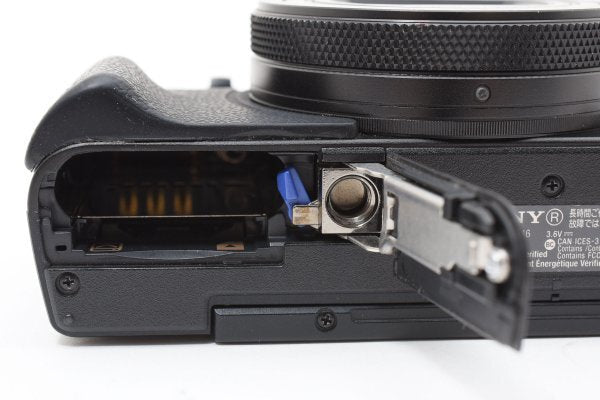 Sony Cyber-shot DSC-RX100M6 (Black) - Filem.sg