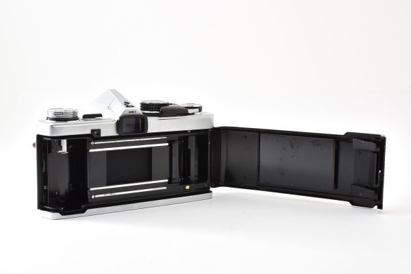 Olympus OM-2N (Silver) - Filem.sg