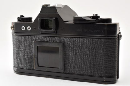 Pentax K2 with SMC Pentax 50mm f/1.7 (Black) - Filem.sg