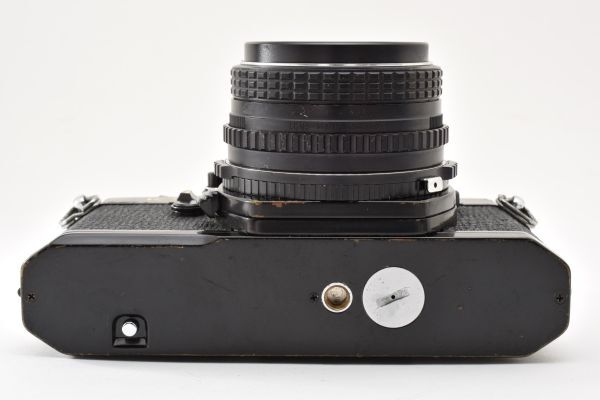 Pentax K2 with SMC Pentax 50mm f/1.7 (Black) - Filem.sg