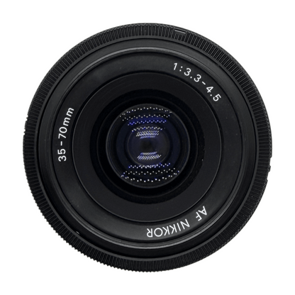 Nikon AF Nikkor 35-70mm f/3.3-4.5, front element