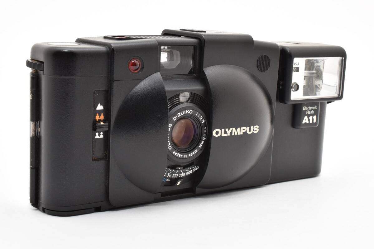 Olympus XA2
