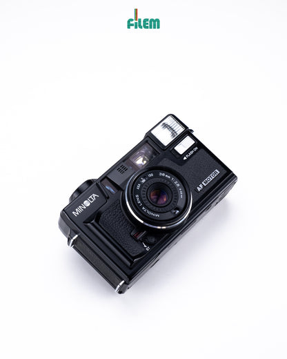 Minolta Hi-Matic AF2 point & shoot film camera